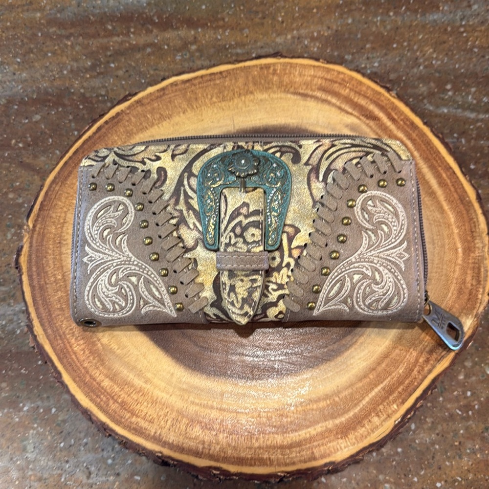 Montana West Wallet